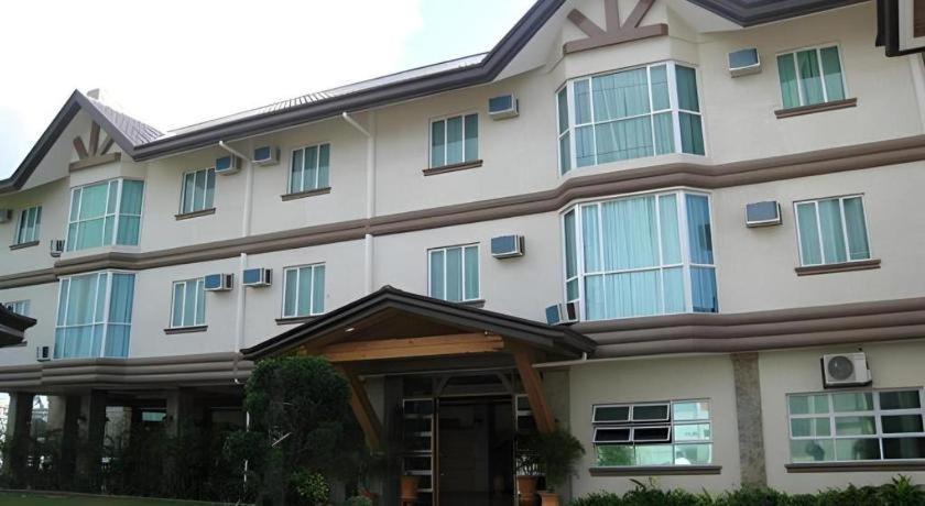 Chocolate And Berries Hotel Baliuag Екстер'єр фото